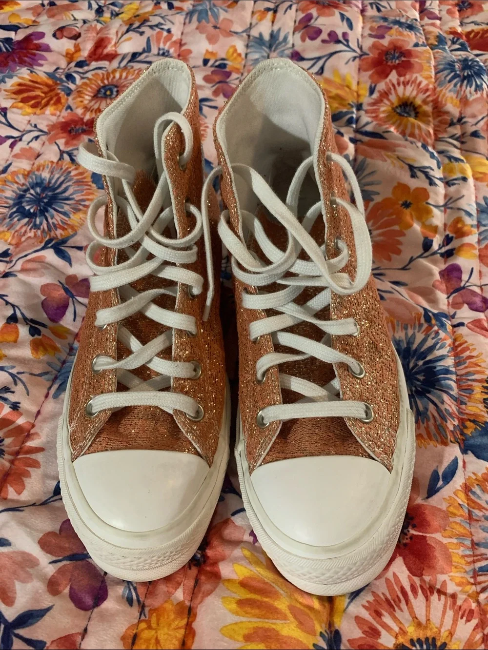 Converse - Picture 2 of 10